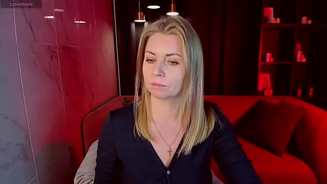 Annie Light online show from 12/16/24, 08:52