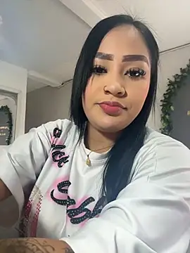 Luisa Fernandaa online show from 10/16/25, 04:08