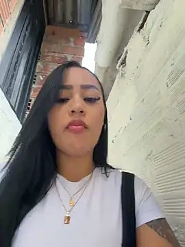 Luisa Fernandaa online show from 05/12/26, 11:02