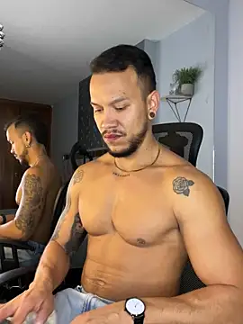 ARON TAYLER01 online show from 01/11/25, 12:40