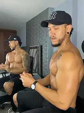 ARON TAYLER01 online show from 02/12/25, 12:33