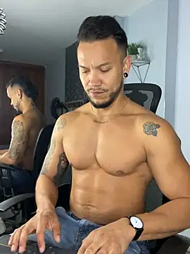 ARON TAYLER01 online show from 03/05/25, 12:33