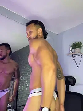 ARON TAYLER01 online show from 10/07/25, 10:34