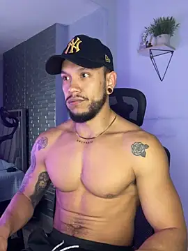 ARON TAYLER01 online show from 10/28/25, 10:30