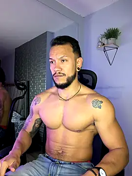 ARON TAYLER01 online show from 12/05/25, 10:24