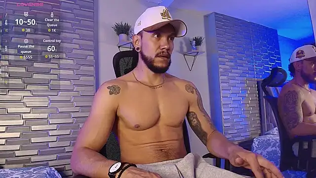 ARON TAYLER01 online show from 04/14/26, 10:32