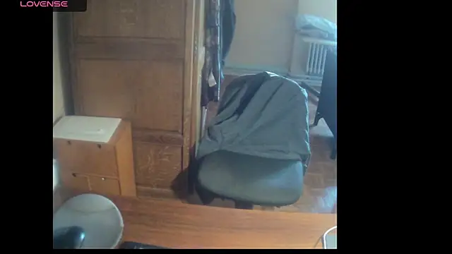 Snapshot of terrybare chatting on 02/16/25, 02:00 terrybare online show from 02/16/25, 02:00