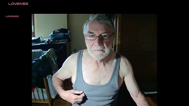 Snapshot of terrybare chatting on 04/02/26, 07:50 terrybare online show from 04/02/26, 07:50