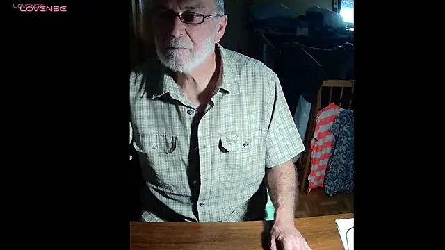 Snapshot of terrybare chatting on 07/17/26, 12:23 terrybare online show from 07/17/26, 12:23