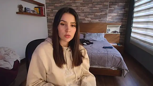 alicewilloww online show from 10/24/25, 09:11