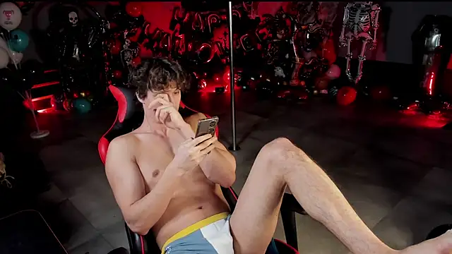 dirty-boss online show from 12/18/25, 08:42