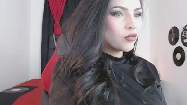 misslombana online show from 02/07/25, 05:31