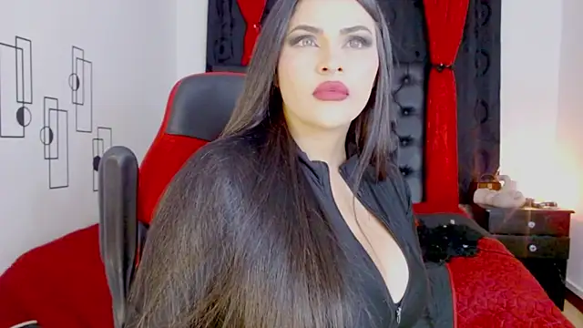 misslombana online show from 11/30/25, 03:43