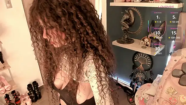 Orianna reed  online show from 11/13/25, 11:25