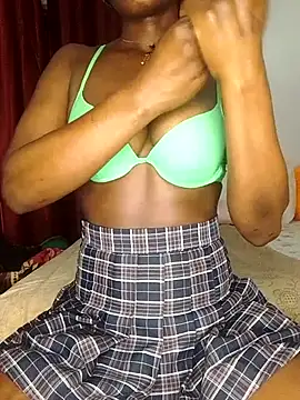 NicRaisaa online show from 11/05/25, 03:39