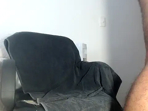 Snapshot of bigpleasure_ chatting on 01/11/25, 01:32 bigpleasure  online show from 01/11/25, 01:32