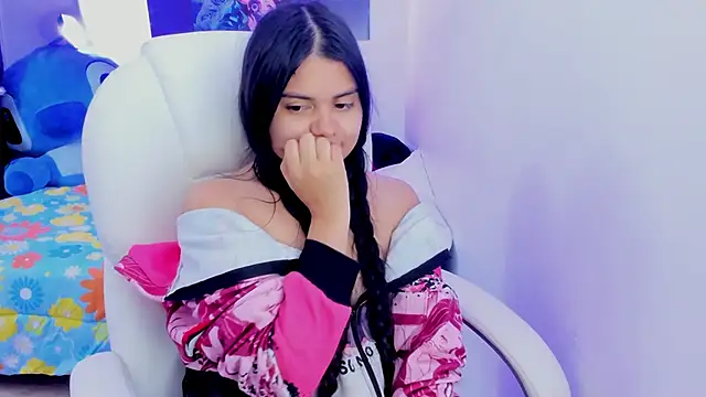 esmeralda112 online show from 02/22/25, 03:56