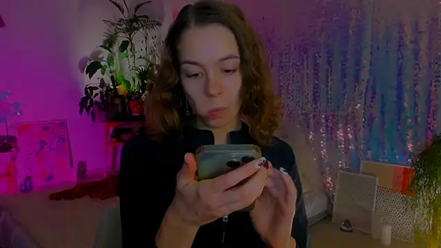 poli   online show from 12/20/24, 09:17