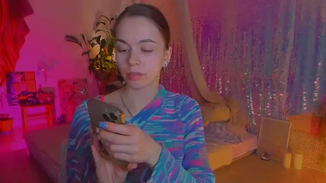 poli   online show from 02/11/25, 11:54