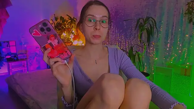 poli   online show from 03/06/26, 05:42