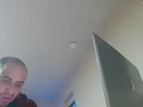 Snapshot of alphaswitchard chatting on 12/20/24, 05:36 alphaswitchard online show from 12/20/24, 05:36