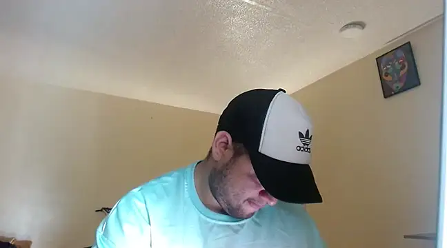 Snapshot of alphaswitchard chatting on 03/18/25, 11:20 alphaswitchard online show from 03/18/25, 11:20