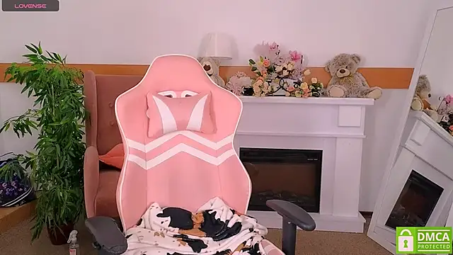 Grace and  Jacob online show from 11/06/25, 06:58