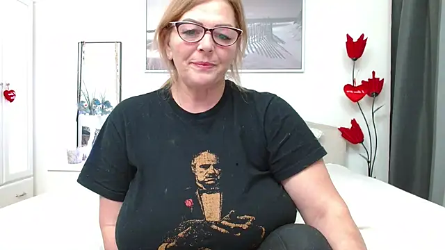 YulliaMilf online show from 01/12/26, 07:08