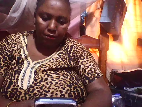 Snapshot of big_clits chatting on 07/12/26, 06:04 big clits online show from 07/12/26, 06:04