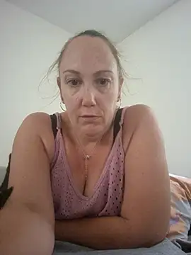 Wisie Cutie online show from 09/23/25, 03:26