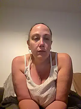 Wisie Cutie online show from 04/02/26, 10:07