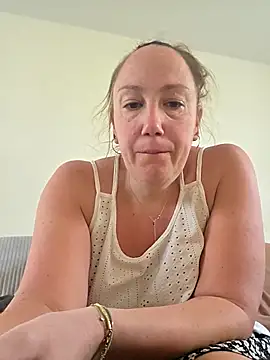 Wisie Cutie online show from 04/07/26, 09:10