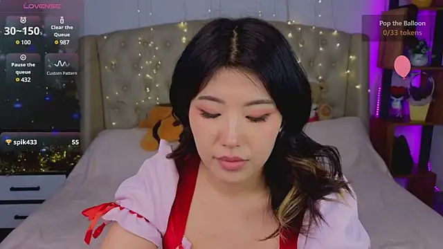 Wendy  Hills online show from 12/23/24, 03:33