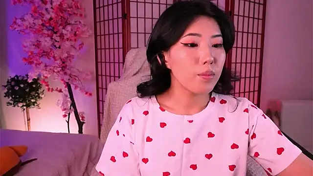 Wendy  Hills online show from 09/19/25, 05:42