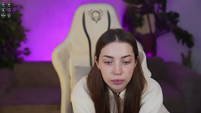 Snapshot of Kate054 chatting on 10/13/25, 07:08 Kate054 online show from 10/13/25, 07:08