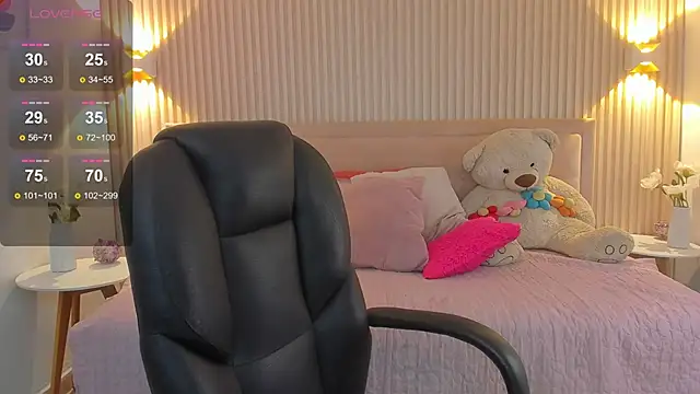 Sooffii 1 online show from 03/20/25, 02:19