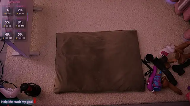 Redhead Shark new online show from 02/05/26, 01:05