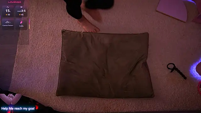 Redhead Shark new online show from 03/06/26, 01:18