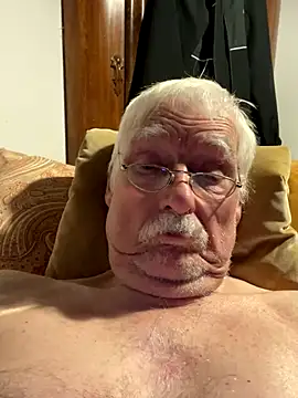 Snapshot of Steffibi1954 chatting on 11/13/25, 09:03 Steffibi1954 online show from 11/13/25, 09:03