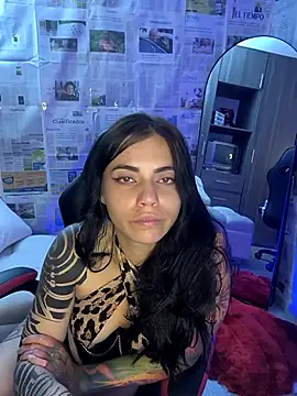 i am nina  online show from 02/18/25, 07:21