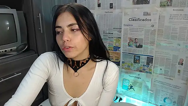 i am nina  online show from 02/20/25, 05:01