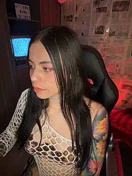 i am nina  online show from 03/22/26, 02:48