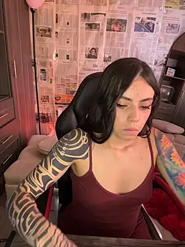 i am nina  online show from 04/05/26, 07:44