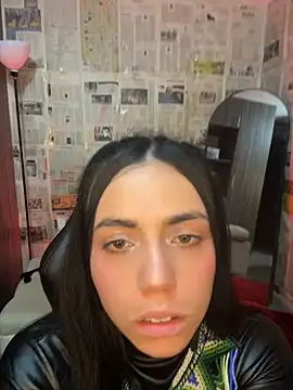 i am nina  online show from 04/21/26, 03:35