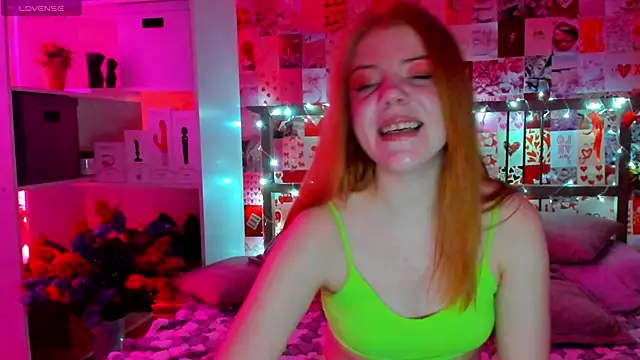 Snapshot of DiWalton chatting on 02/13/25, 02:12 DiWalton online show from 02/13/25, 02:12