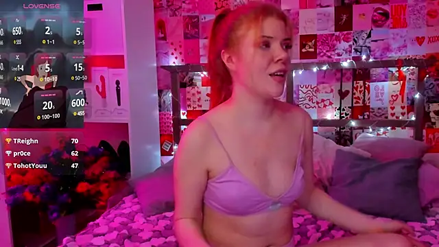 Snapshot of DiWalton chatting on 02/14/25, 07:38 DiWalton online show from 02/14/25, 07:38