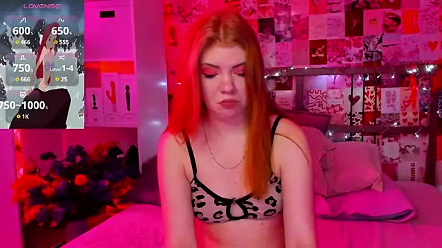 Snapshot of DiWalton chatting on 03/05/25, 01:21 DiWalton online show from 03/05/25, 01:21