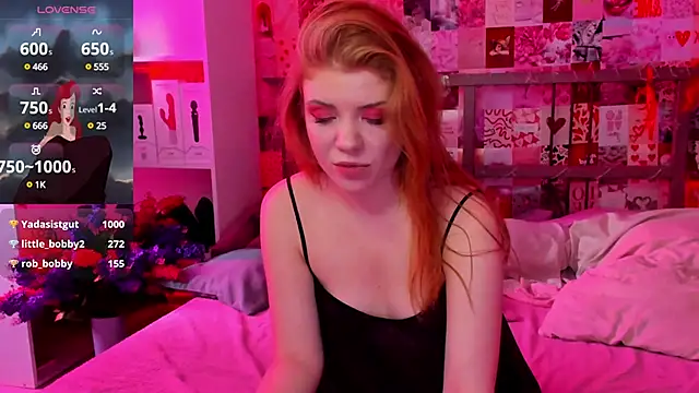 Snapshot of DiWalton chatting on 03/07/25, 09:07 DiWalton online show from 03/07/25, 09:07