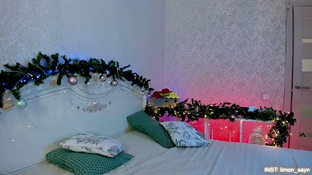 LillyMoure  online show from 01/12/26, 11:32