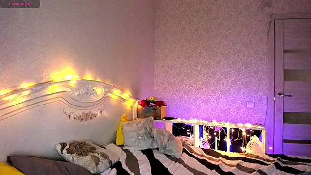 LillyMoure  online show from 02/12/26, 10:38